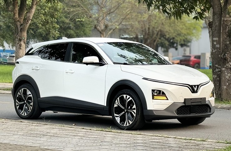 Giá xe VinFast VF 6 cập nhật tháng 6/2026, ưu đãi tới 45 triệu đồng - 4
